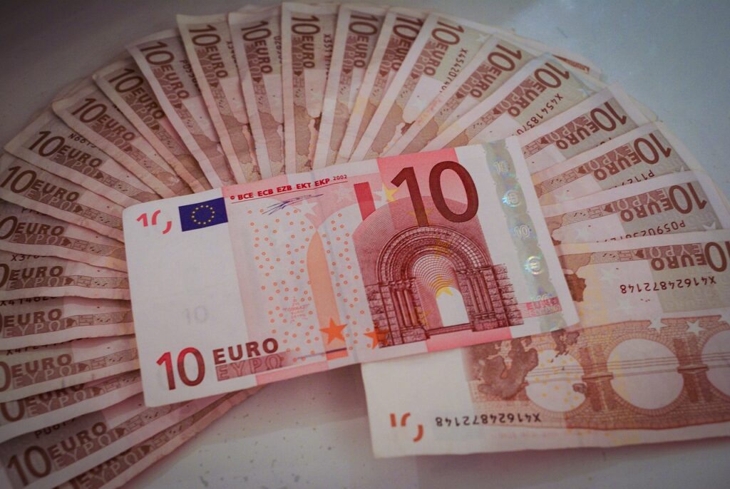 euros, note, rich, invoice, to calculate, account, bank, banking, to undertake, business, company, affairs, business life, wealth, power, opulence, banknote, ticket, banknotes, ten, tenner, currency, currencies, debts, accountability, purchase, purchases, asset, buy off, obtain, gain, buy, to buy, where the, worth, to win, paying, financial, scholarship, to trade, exchange, to switch, economy, finance, financing, money, europe, savings, cash, in cash, credit, scholarship, scholarship, scholarship, scholarship, scholarship